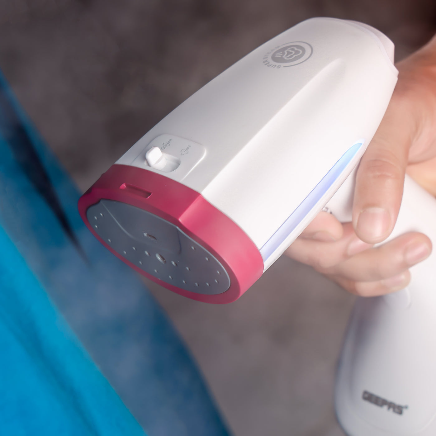 Geepas Handheld Garment Steamer- GGS25021| 1370-1630 W, Fast Heating with Auto Shut-Off| Suitable for All Kinds of Fabric and Safe for Delicate Fabrics| Equipped with Ceramic Head and Detachable Water Tank| White and Maroon, 2 Years Warranty