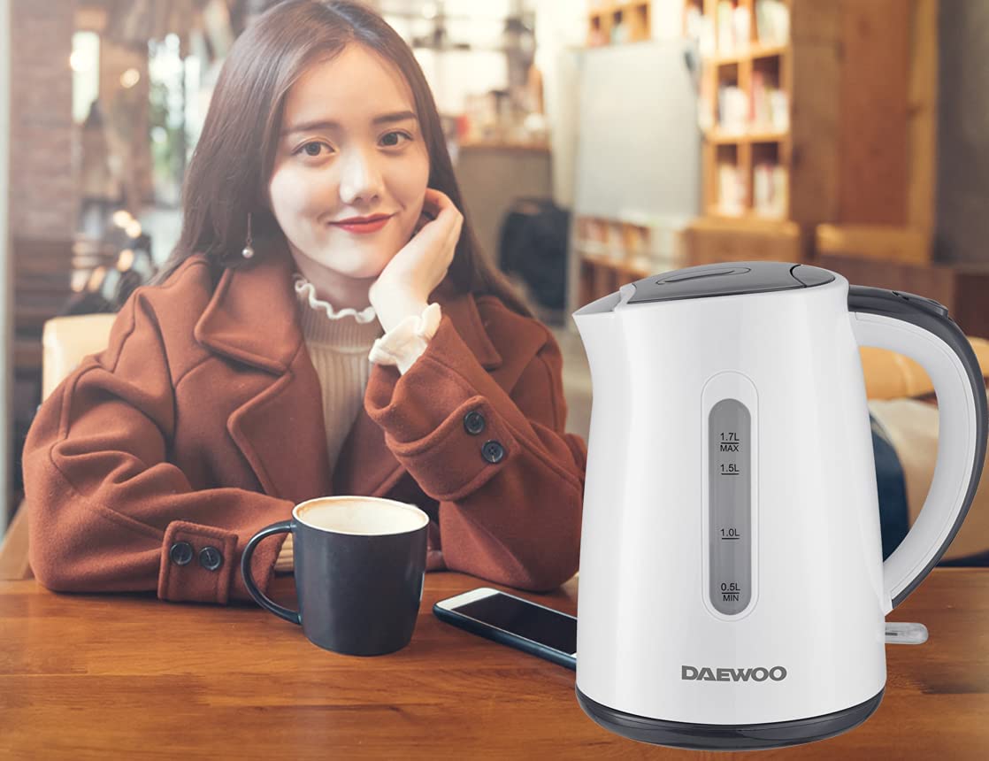 Bundle Set of Daewoo Food Processor 15 Functions 7-in-1 + 1.7 Liter Electric Kettle 2200W Korean Technology