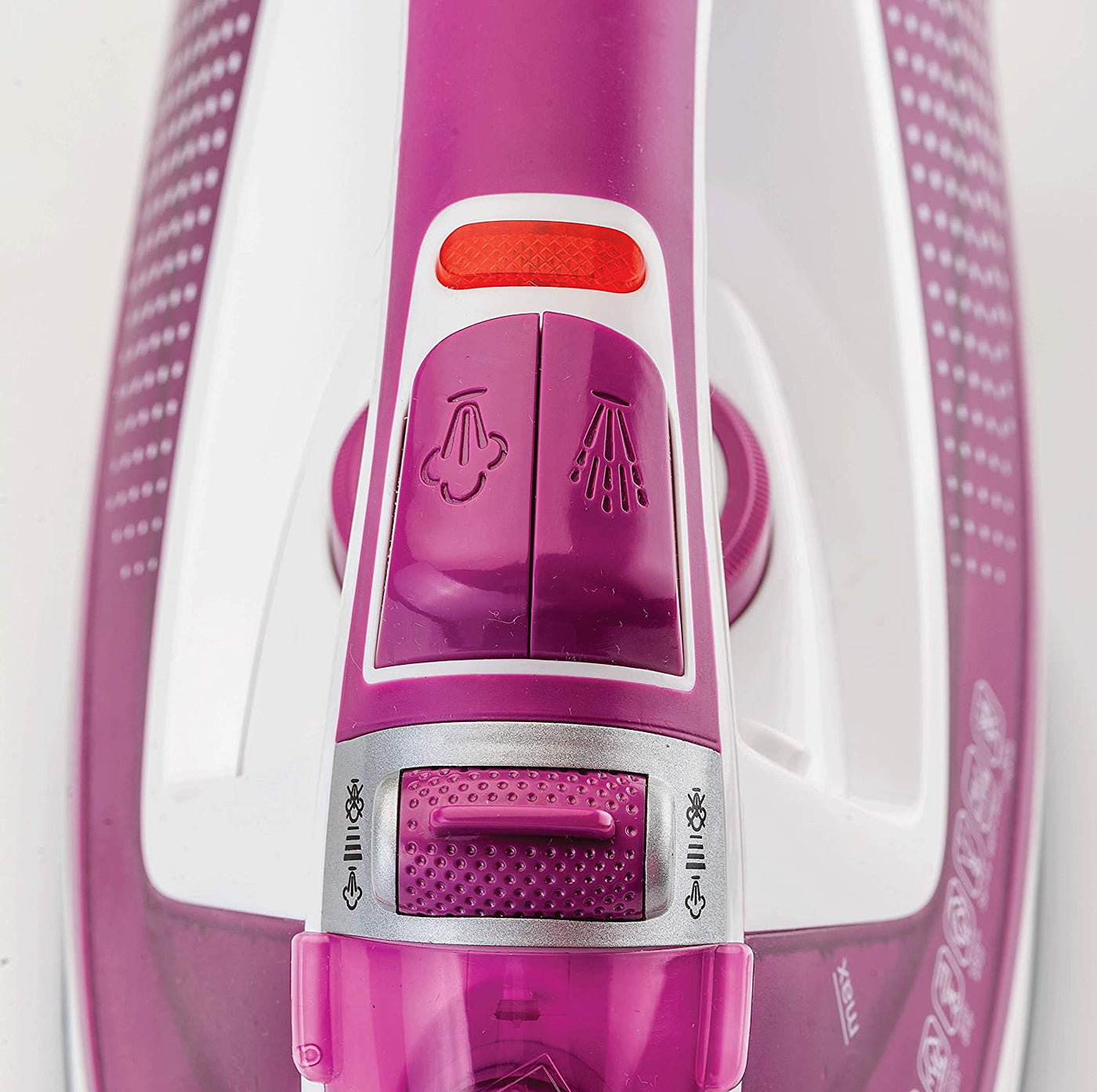 Brown Box BLACK+DECKER 2400W Steam Iron with Auto Shutoff and Ceramic Soleplate Magenta X2450-B5